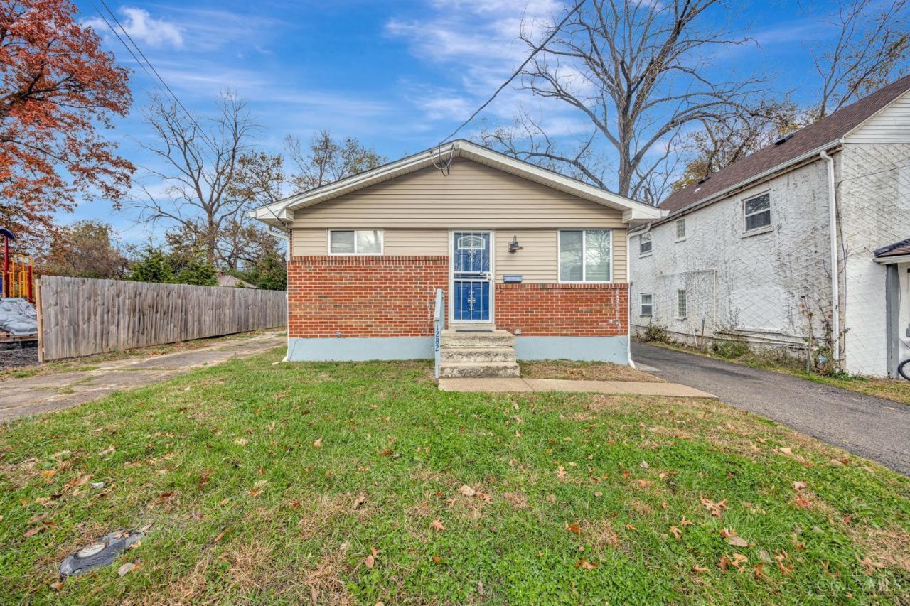 1282 Steffen Avenue, Lincoln Heights, OH 45215 Main Photo