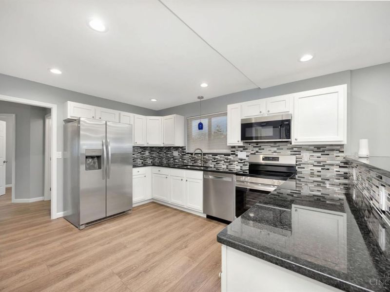 1282 Steffen Avenue, Lincoln Heights, OH 45215 Photo 12