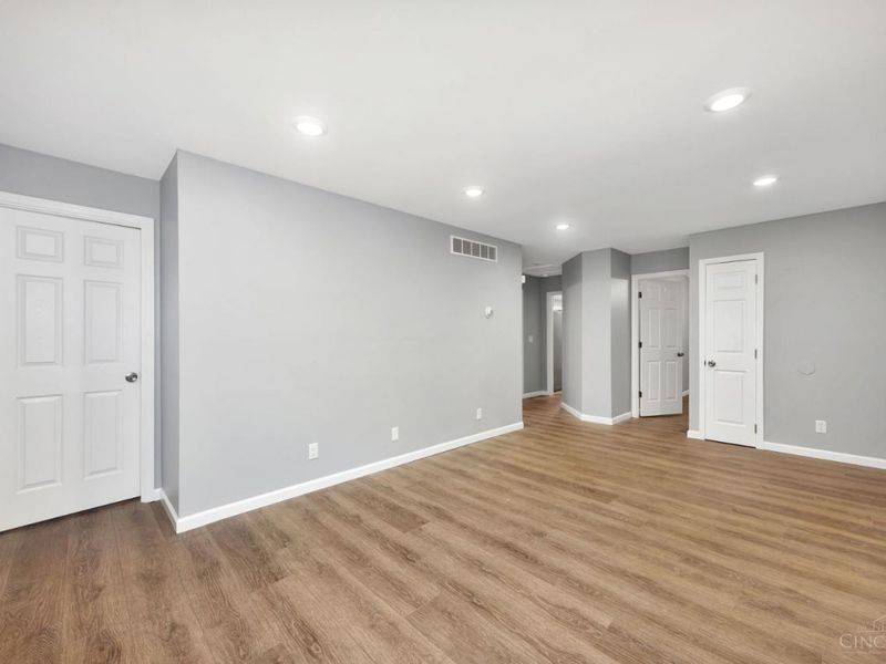 1282 Steffen Avenue, Lincoln Heights, OH 45215 Photo 9