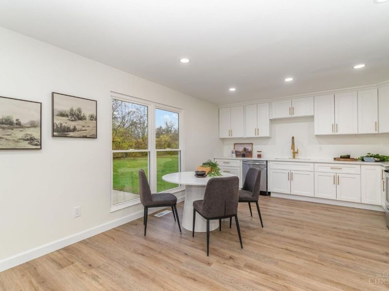 1100 Timberland Drive, Woodlawn, OH 45215 Photo 9