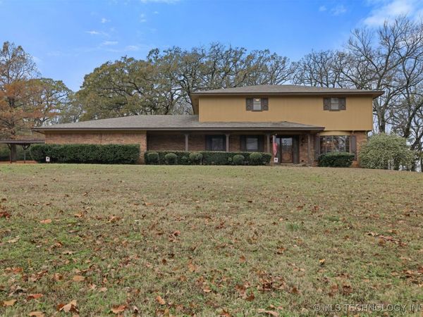 921 Crooked Oak Drive, Durant, OK 74701