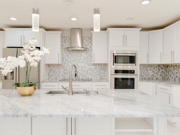 215 Countryside Drive, Arlington, TX 76014