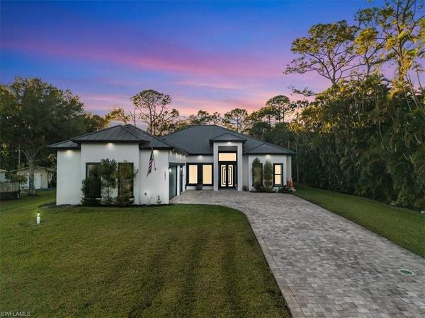 28033 Oak LN, BONITA SPRINGS, FL 34135