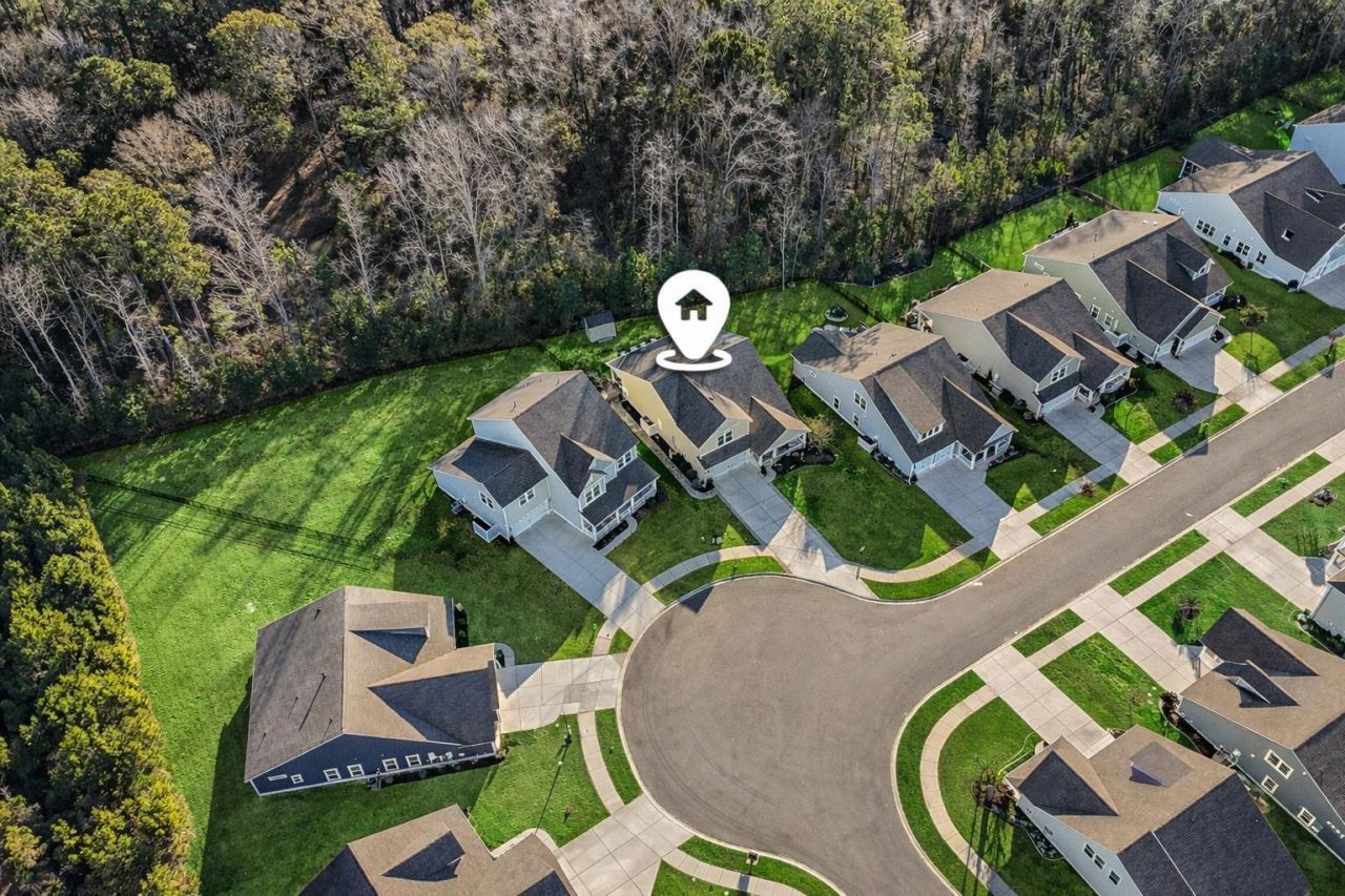 2480 Goldfinch Dr. Photo 32