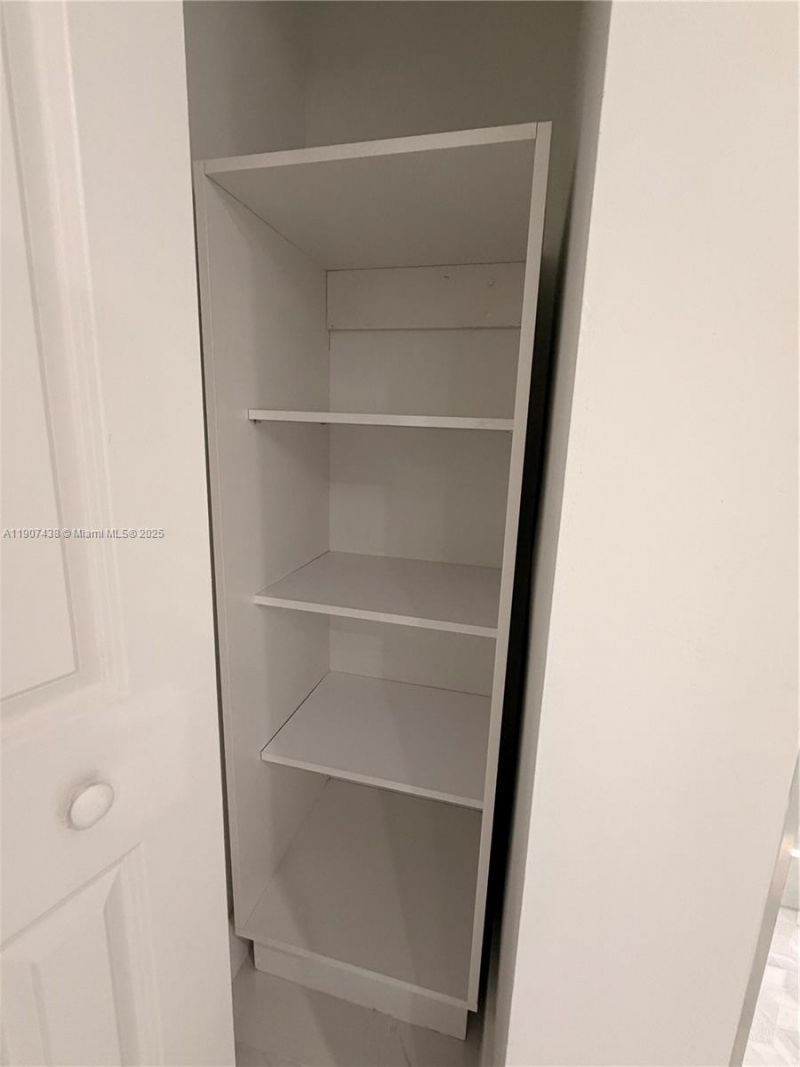 2641 N Flamingo Rd, Unit 2208N, Sunrise, FL 33323 Photo