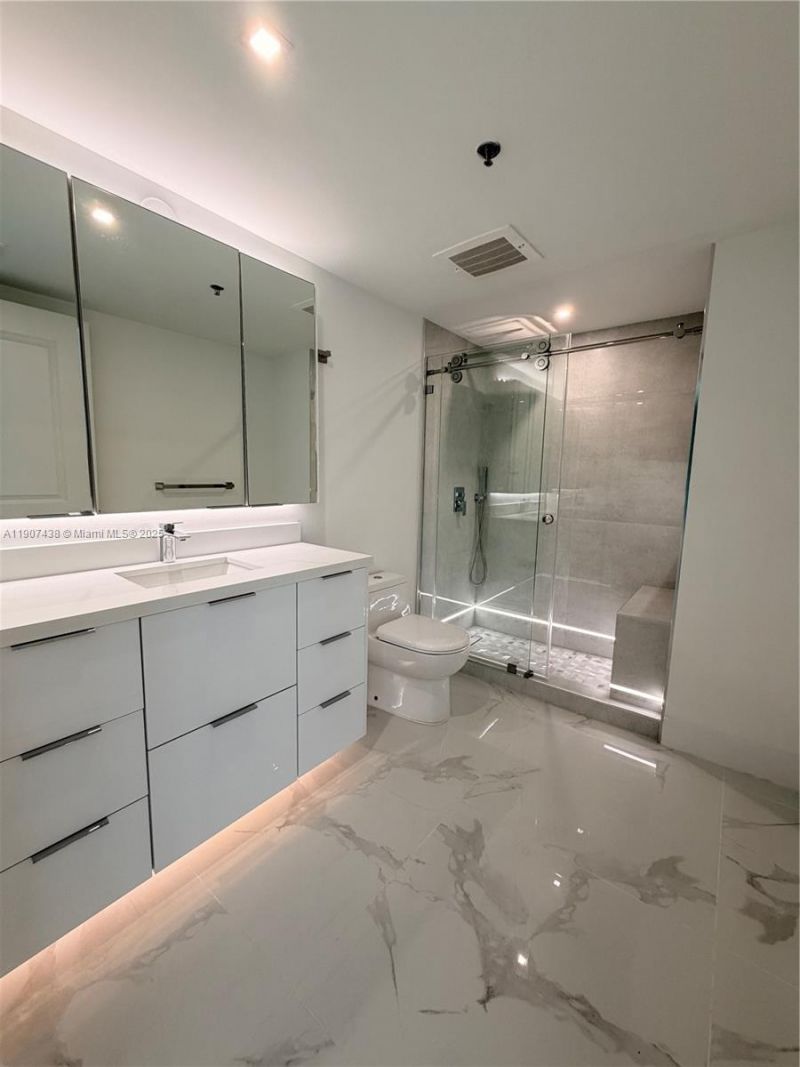 2641 N Flamingo Rd, Unit 2208N, Sunrise, FL 33323 Photo