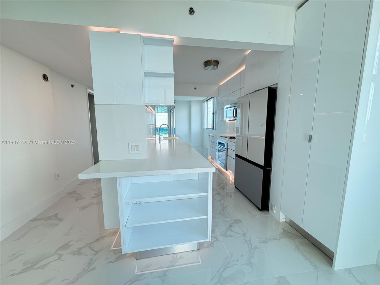 2641 N Flamingo Rd, Unit 2208N, Sunrise, FL 33323 Photo