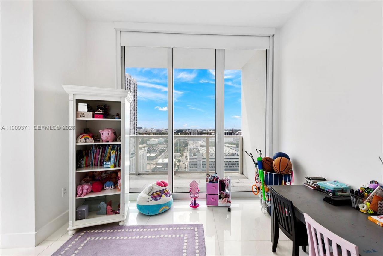 2020 N Bayshore Dr, Unit 2110, Miami, FL 33137 Photo