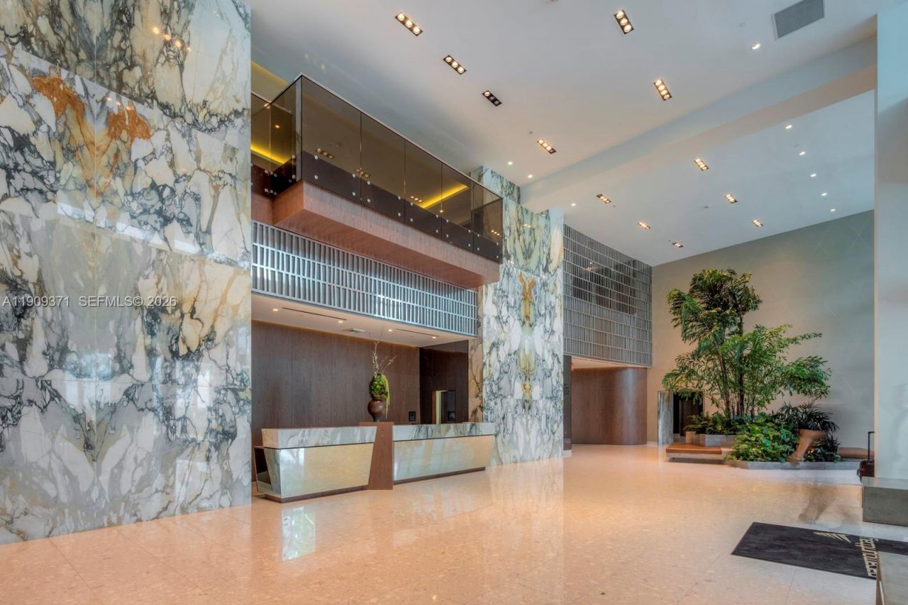 2020 N Bayshore Dr, Unit 2110, Miami, FL 33137 Photo