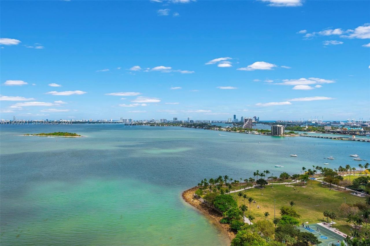 2020 N Bayshore Dr, Unit 2110, Miami, FL 33137 Photo