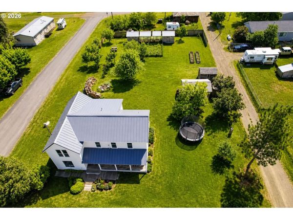 203 N ALDER ST, Wallowa, OR 97885