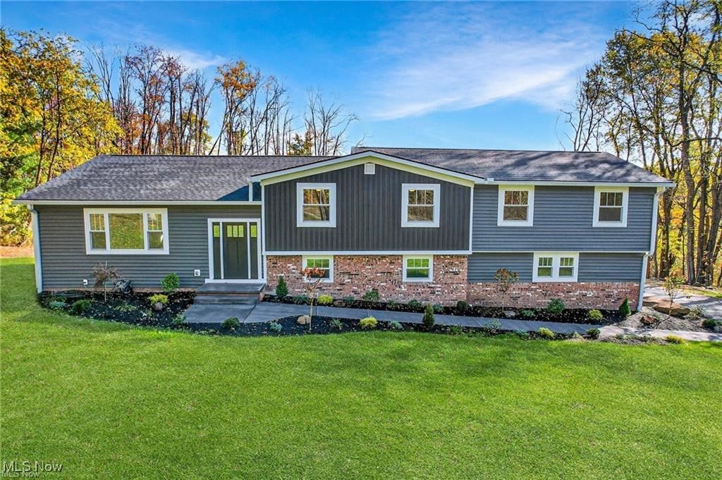 12005 Auburn Road, Chardon, OH 44024 Main Photo