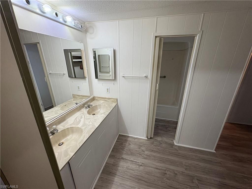 606 Pine Grove Ct, North Fort Myers, FL 33917 Photo