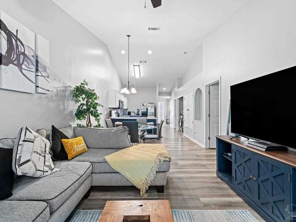 7101 Joy St, Unit D6, Pensacola, FL 32504