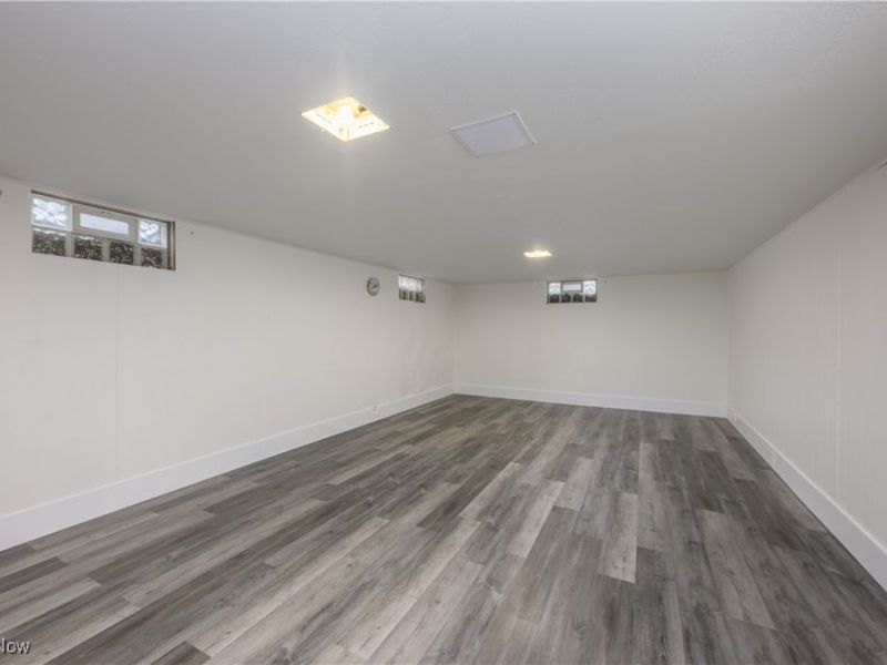 5355 Fulton Drive NW, Canton, OH 44718 Photo 17