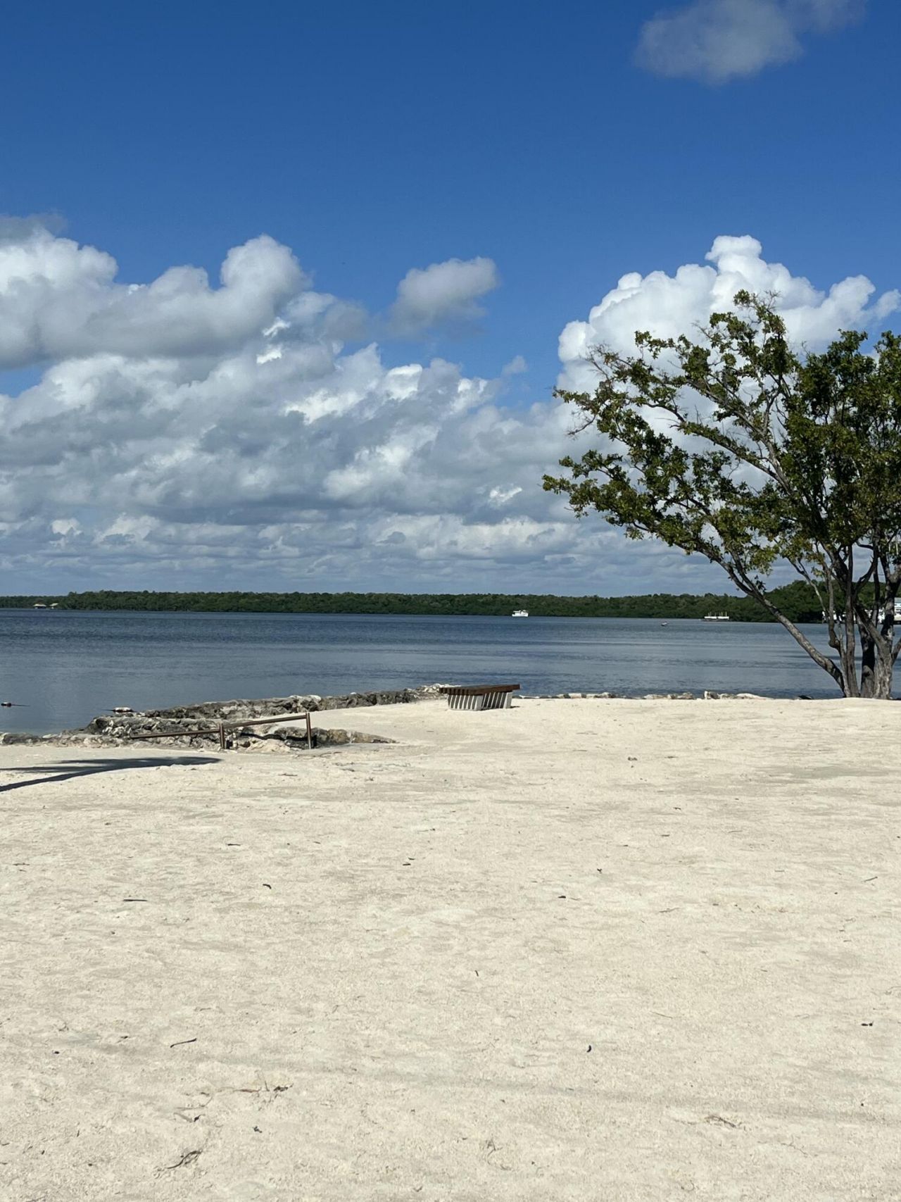 15 Lakeview Drive, Key Largo, FL 33037 Photo