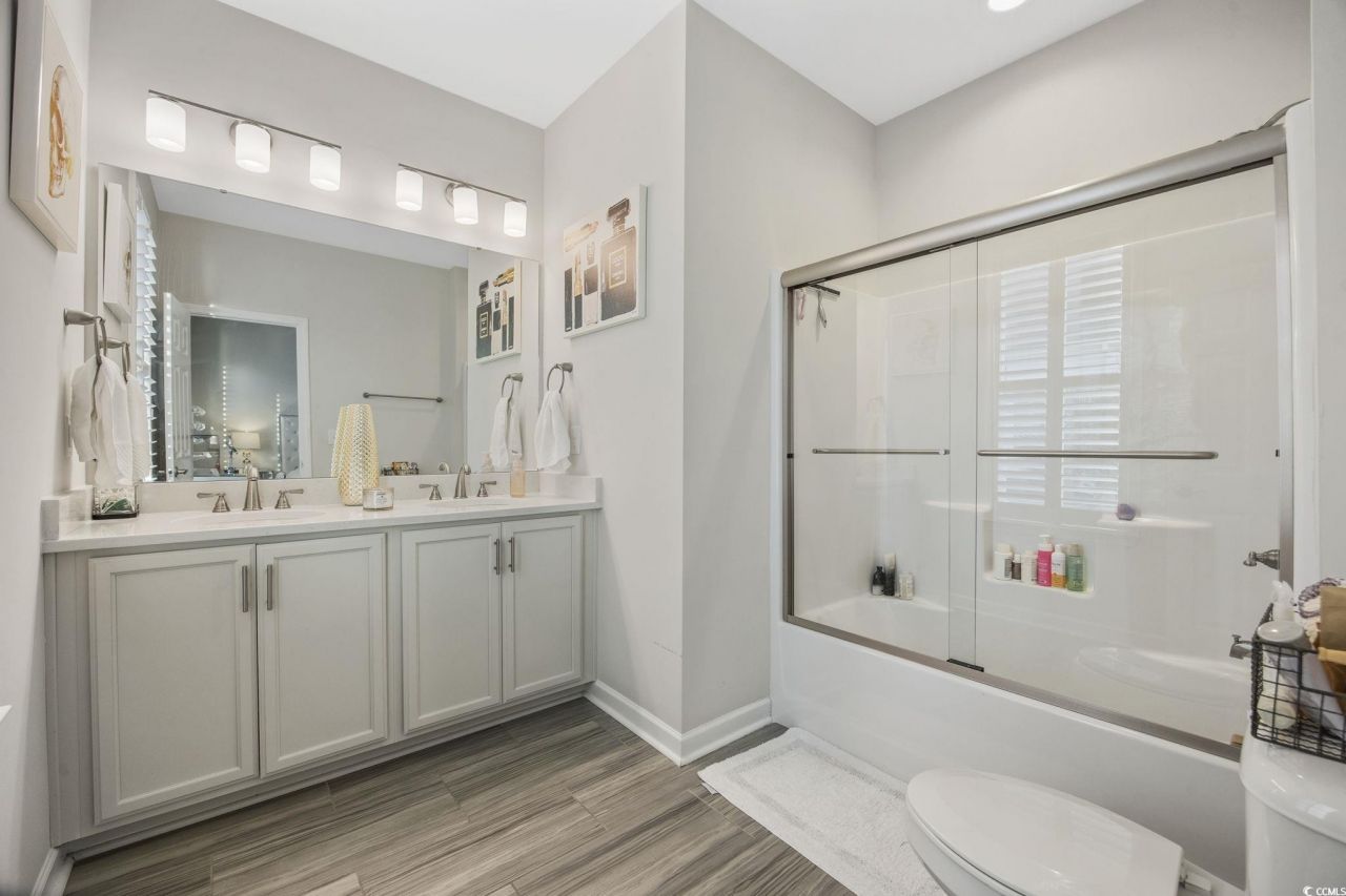 855 Hall Lane Photo 16