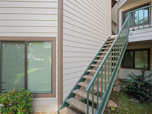 2307 Balsam Drive, Unit L205, Arlington, TX 76006