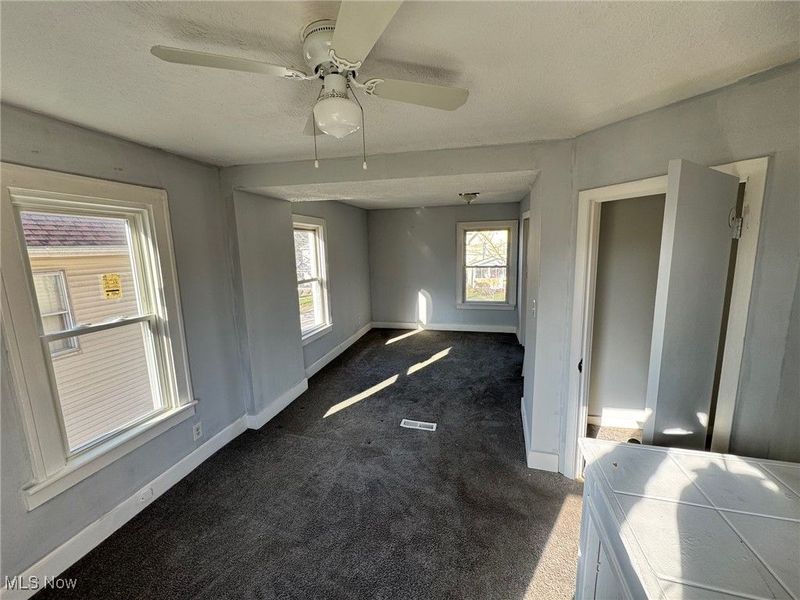 102 E Brookside Avenue, Akron, OH 44301 Photo 13