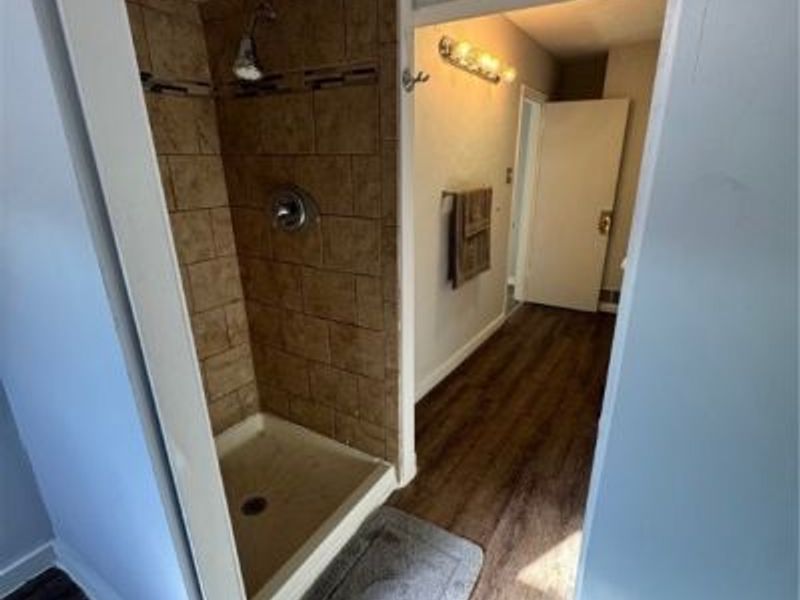 102 E Brookside Avenue, Akron, OH 44301 Photo 14