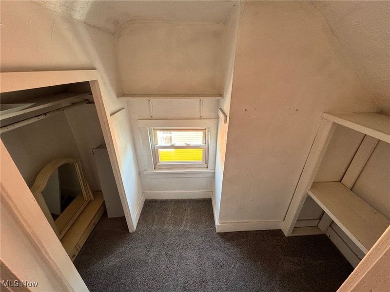 102 E Brookside Avenue, Akron, OH 44301 Photo 22