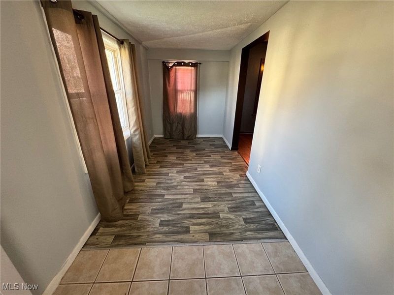 102 E Brookside Avenue, Akron, OH 44301 Photo 23