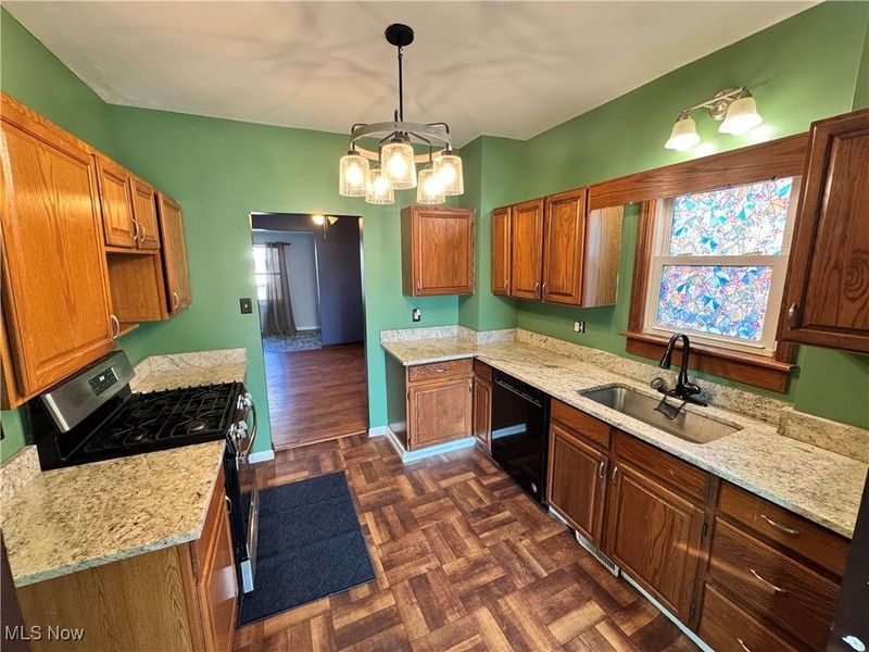 102 E Brookside Avenue, Akron, OH 44301 Photo 5