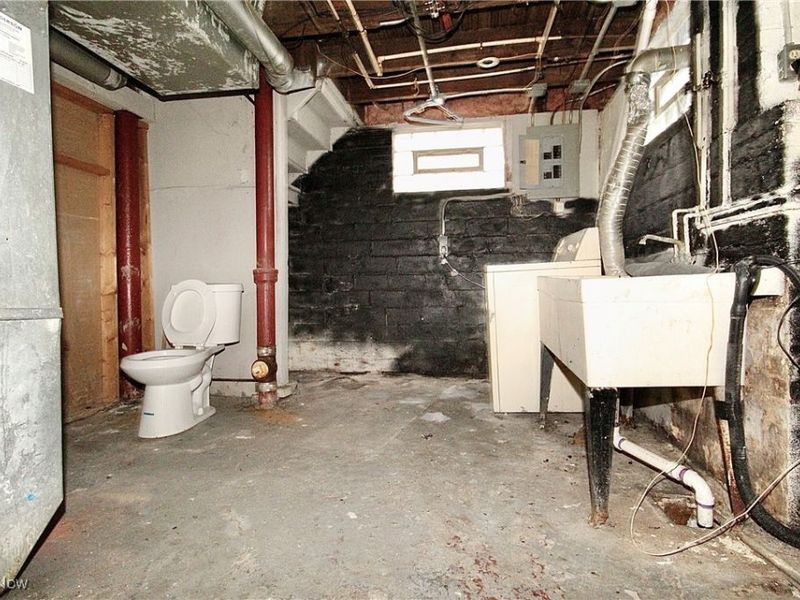 1849 Torbenson Drive, Cleveland, OH 44112 Photo 24