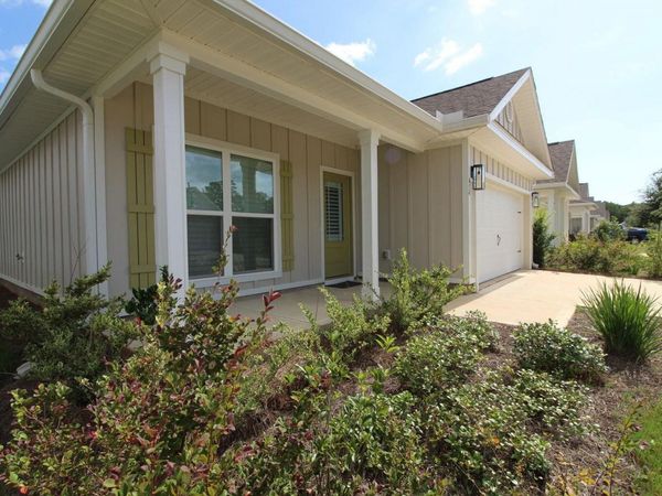 454 Lightning Bug Lane, Freeport, FL 32439