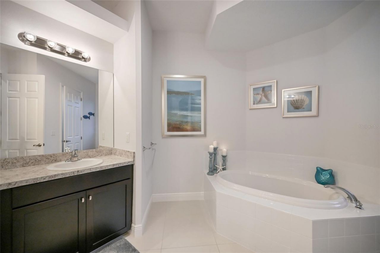 4721 Mainsail Drive, Bradenton, FL 34208 Photo