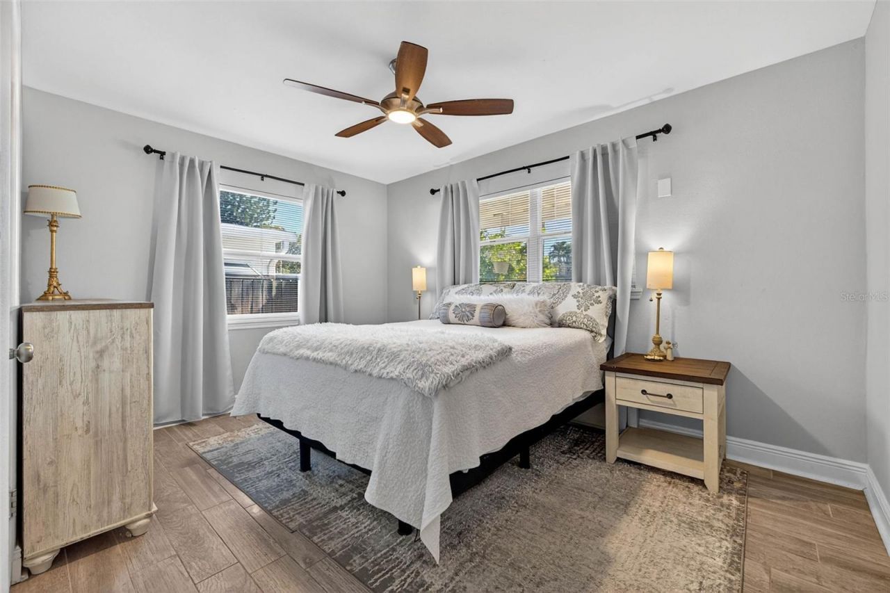 5717 2nd Avenue N, Saint Petersburg, FL 33710 Photo