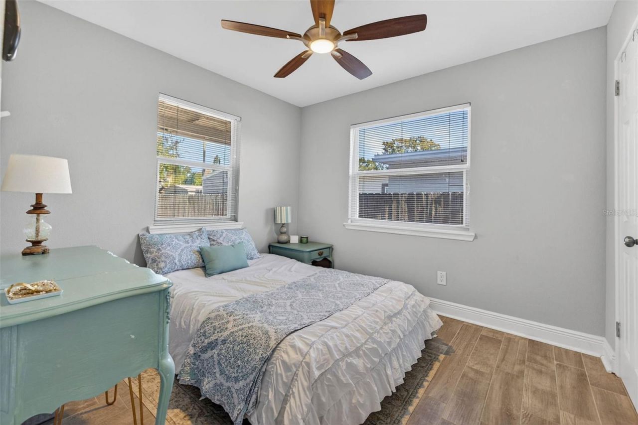 5717 2nd Avenue N, Saint Petersburg, FL 33710 Photo