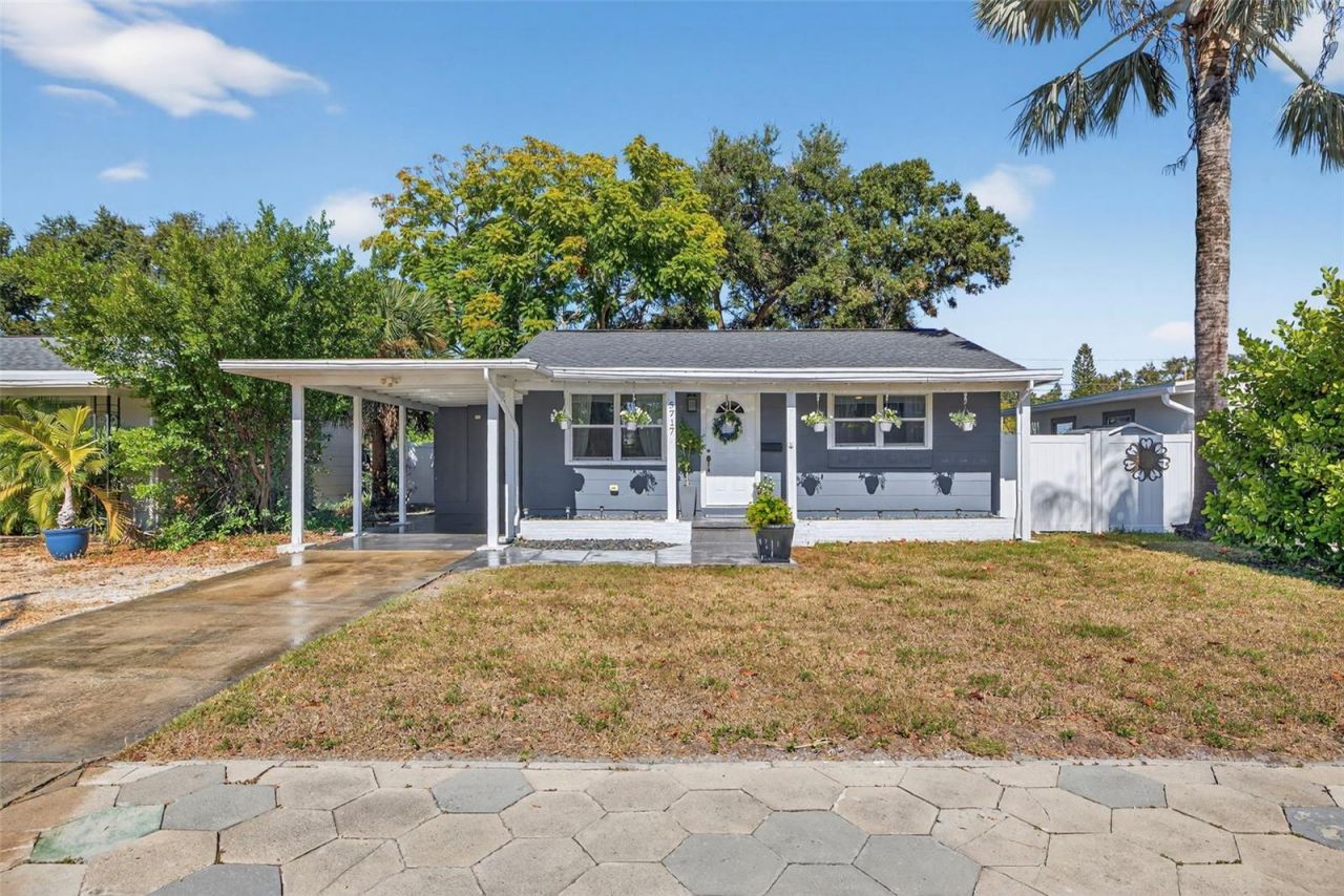 5717 2nd Avenue N, Saint Petersburg, FL 33710 Photo