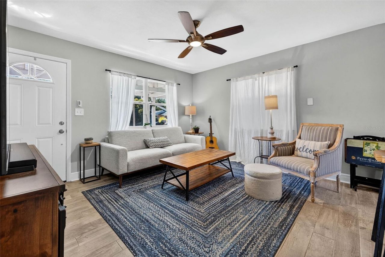 5717 2nd Avenue N, Saint Petersburg, FL 33710 Photo