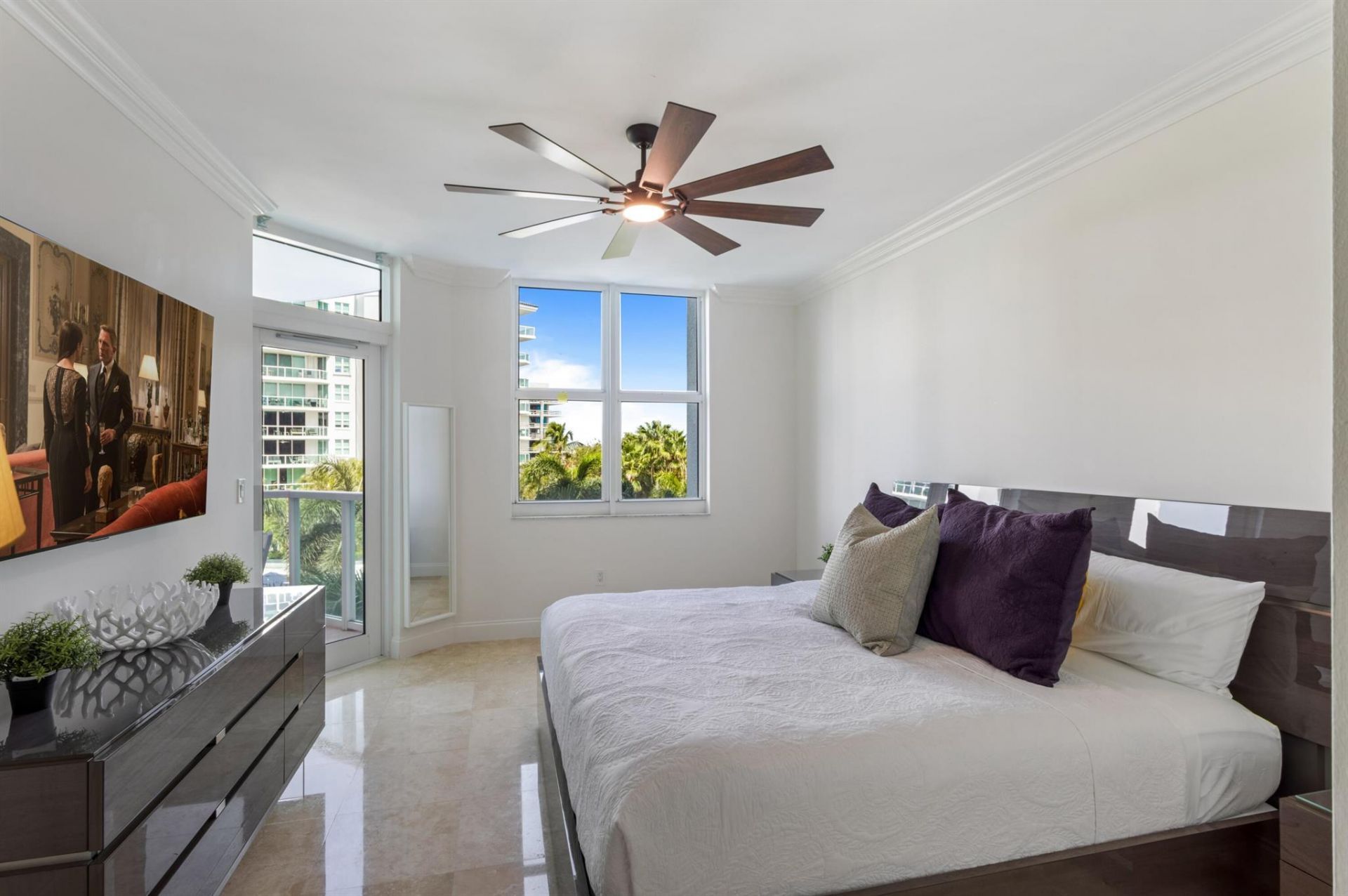 550 SE Mizner Boulevard, Unit B402, Boca Raton, FL 33432 Photo