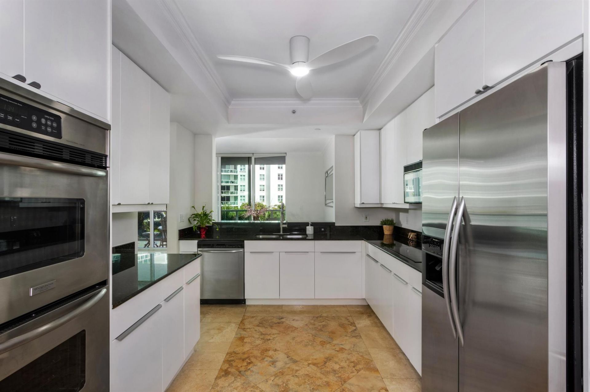 550 SE Mizner Boulevard, Unit B402, Boca Raton, FL 33432 Photo