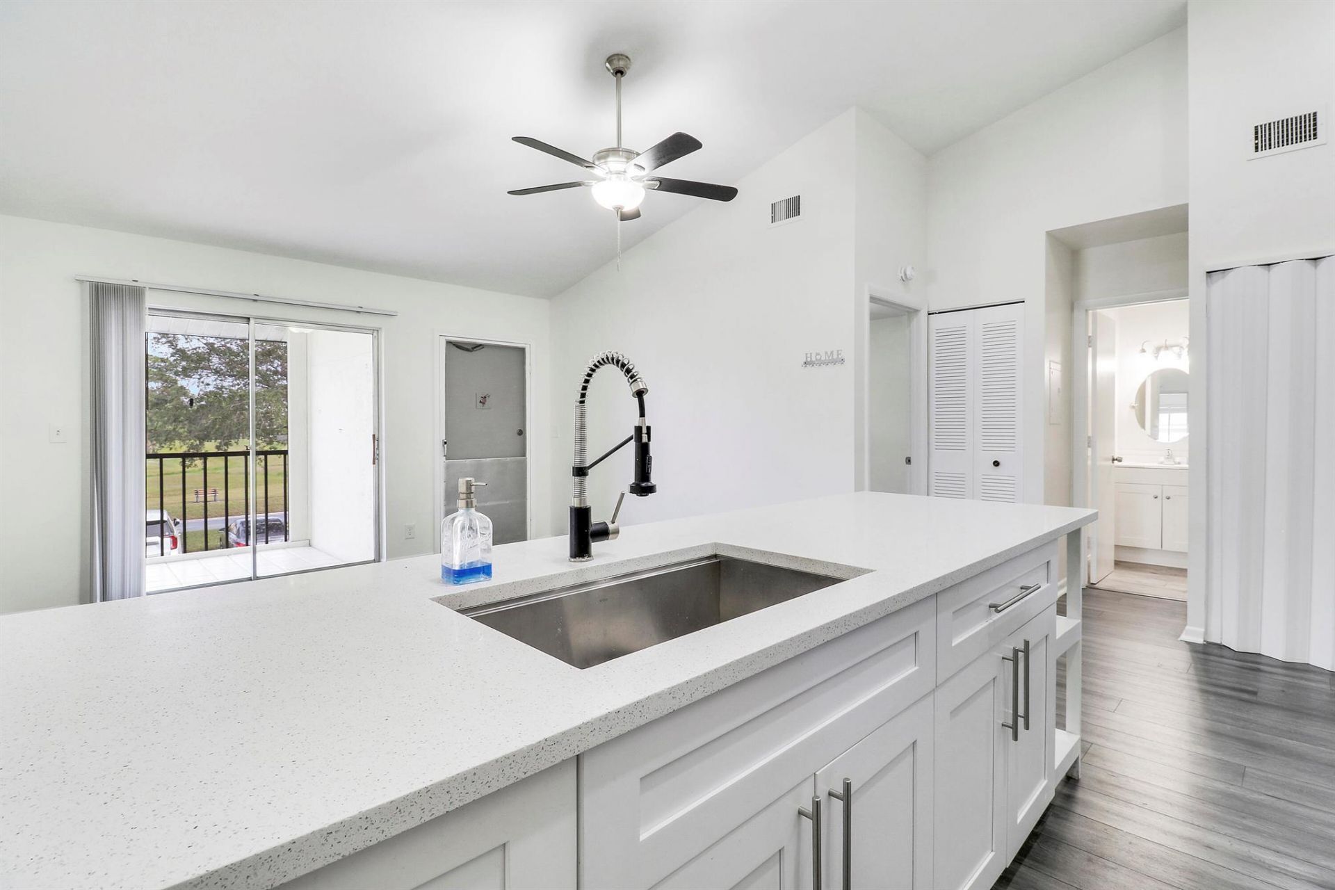 6392 Chasewood Drive, Unit F, Jupiter, FL 33458 Photo