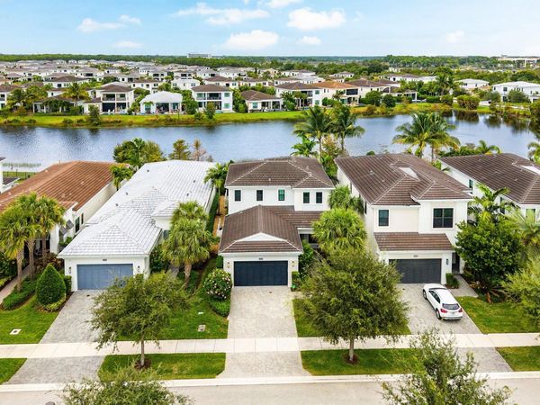 13689 Artisan Circle, Palm Beach Gardens, FL 33418