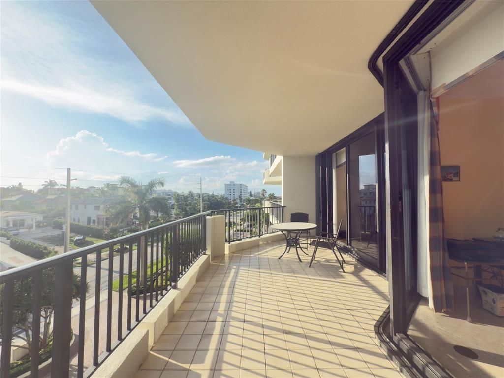 800 Ocean Drive, Unit 404, Juno Beach, FL 33408 Photo