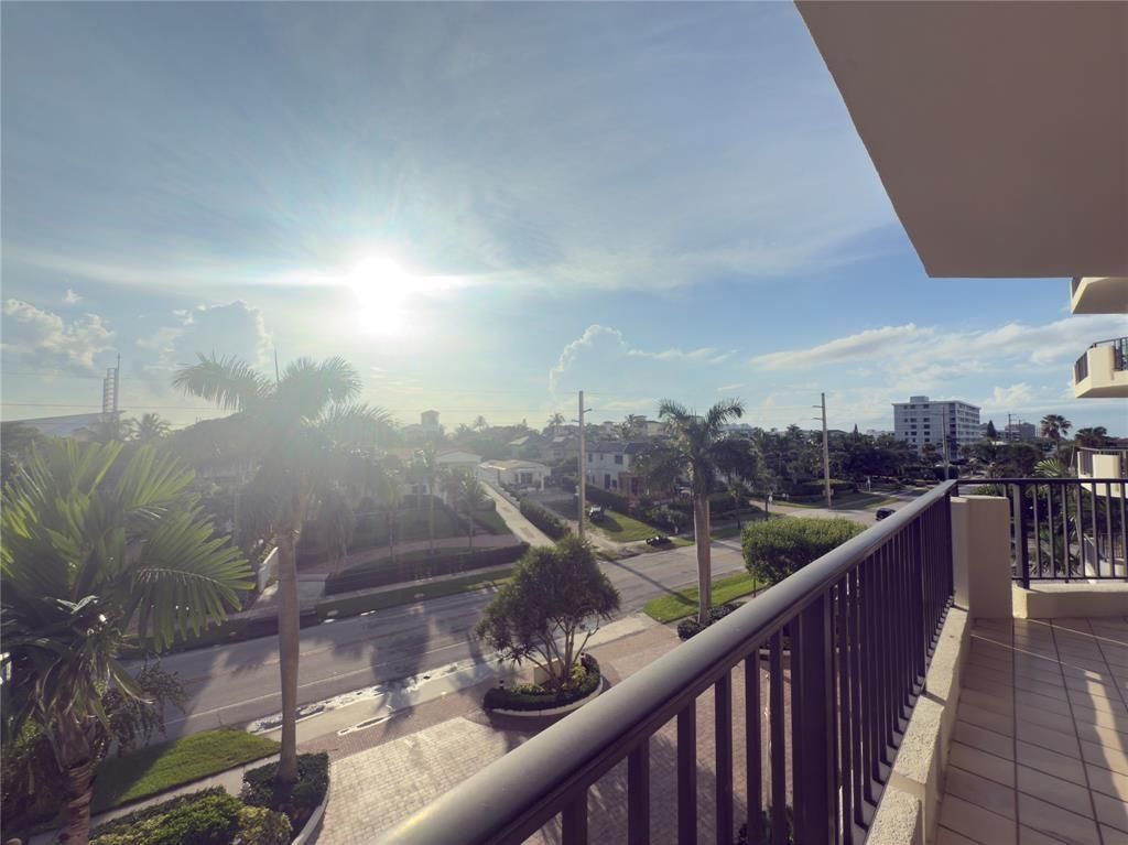 800 Ocean Drive, Unit 404, Juno Beach, FL 33408 Photo