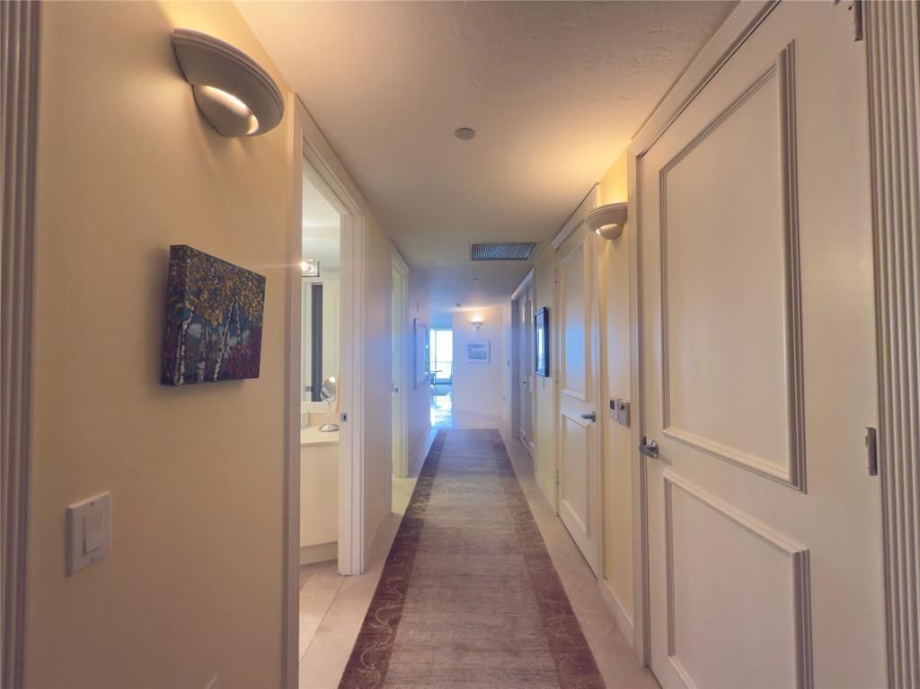 800 Ocean Drive, Unit 404, Juno Beach, FL 33408 Photo