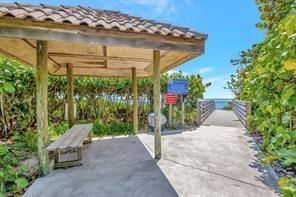 800 Ocean Drive, Unit 404, Juno Beach, FL 33408 Photo