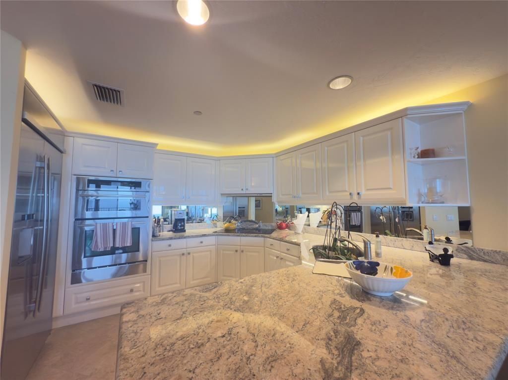 800 Ocean Drive, Unit 404, Juno Beach, FL 33408 Photo