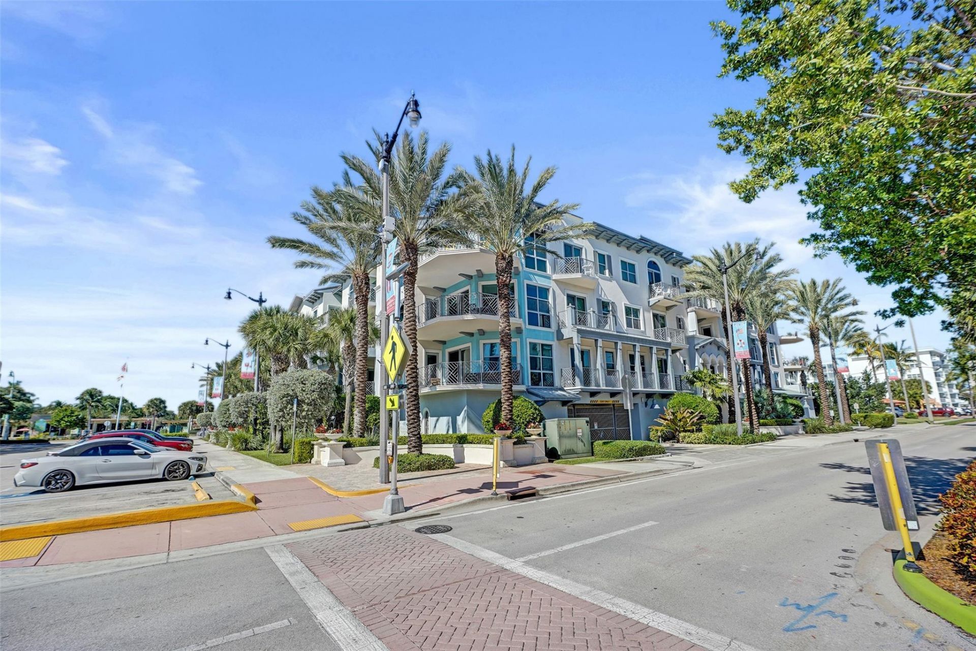 4511 El Mar Drive, Unit 203, Lauderdale by the Sea, FL 33308 Photo