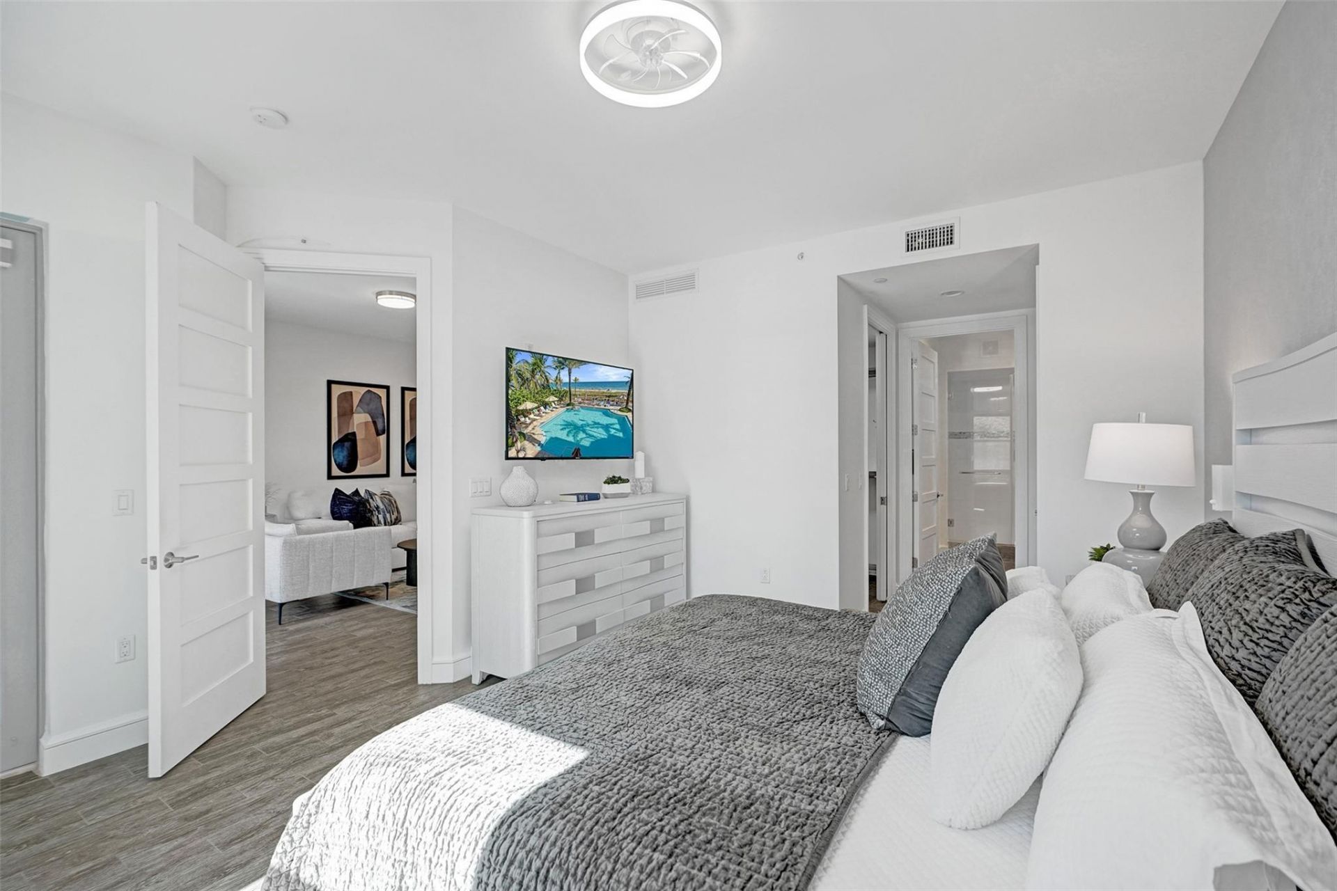 4511 El Mar Drive, Unit 203, Lauderdale by the Sea, FL 33308 Photo