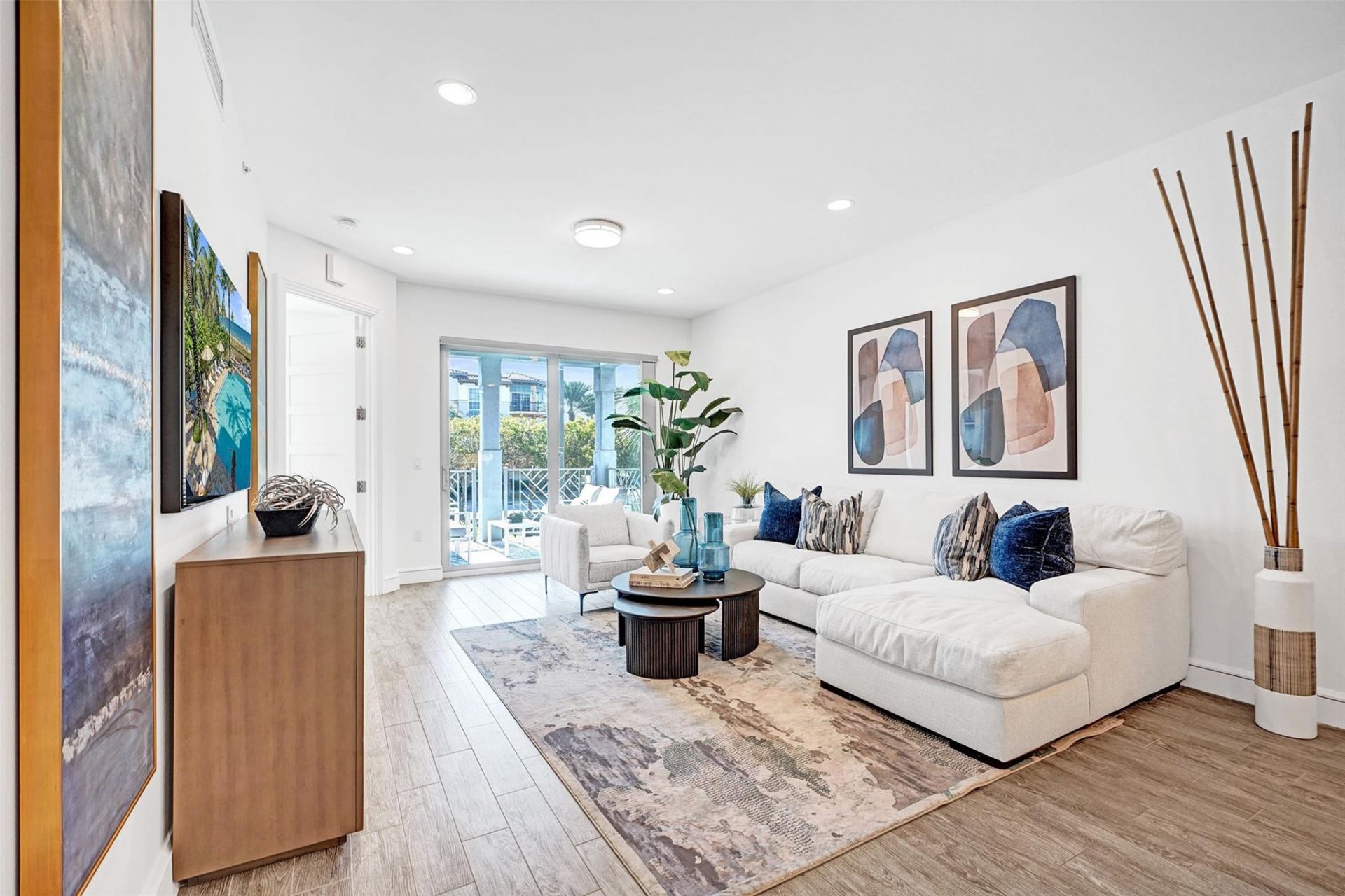 4511 El Mar Drive, Unit 203, Lauderdale by the Sea, FL 33308 Photo