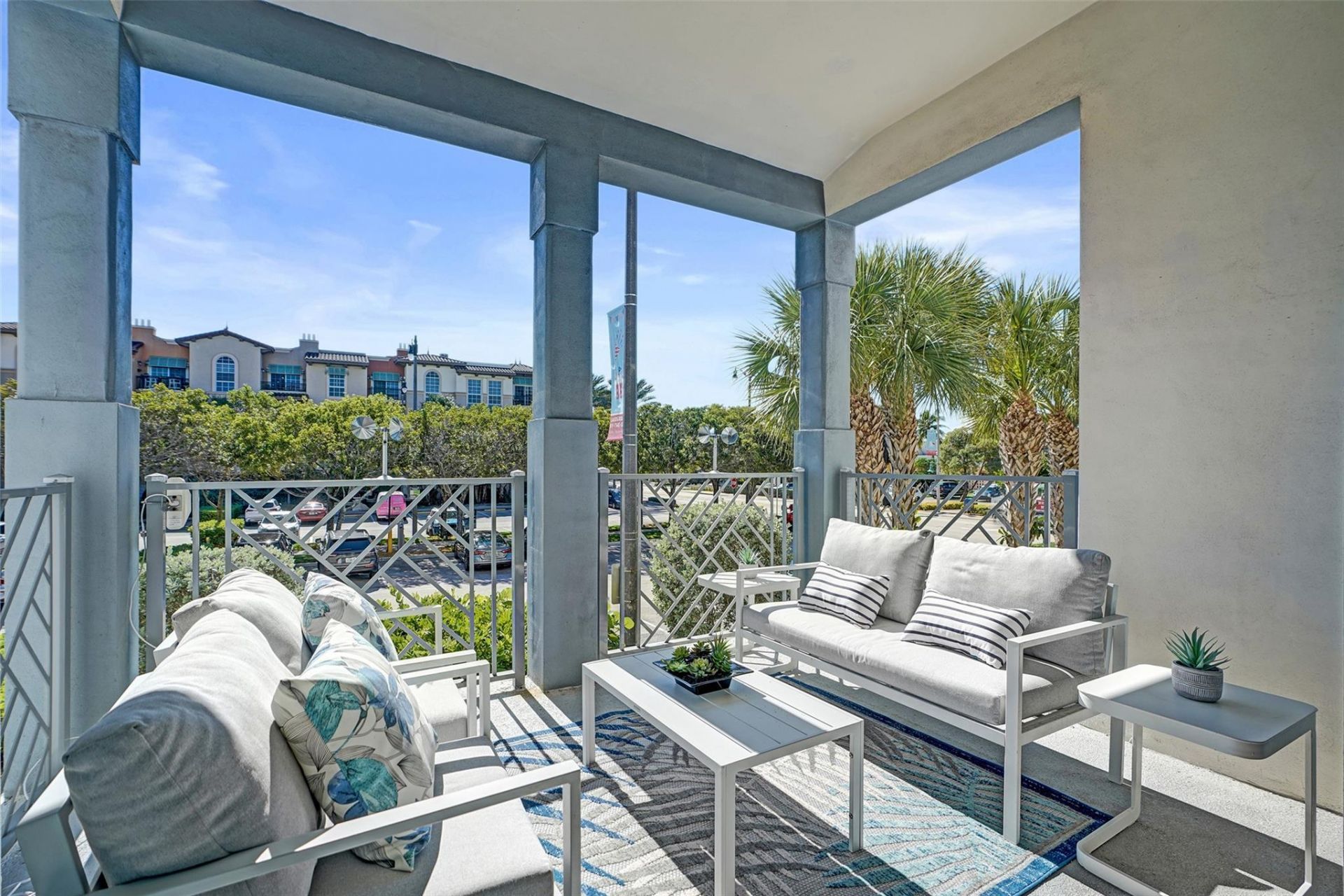 4511 El Mar Drive, Unit 203, Lauderdale by the Sea, FL 33308 Photo