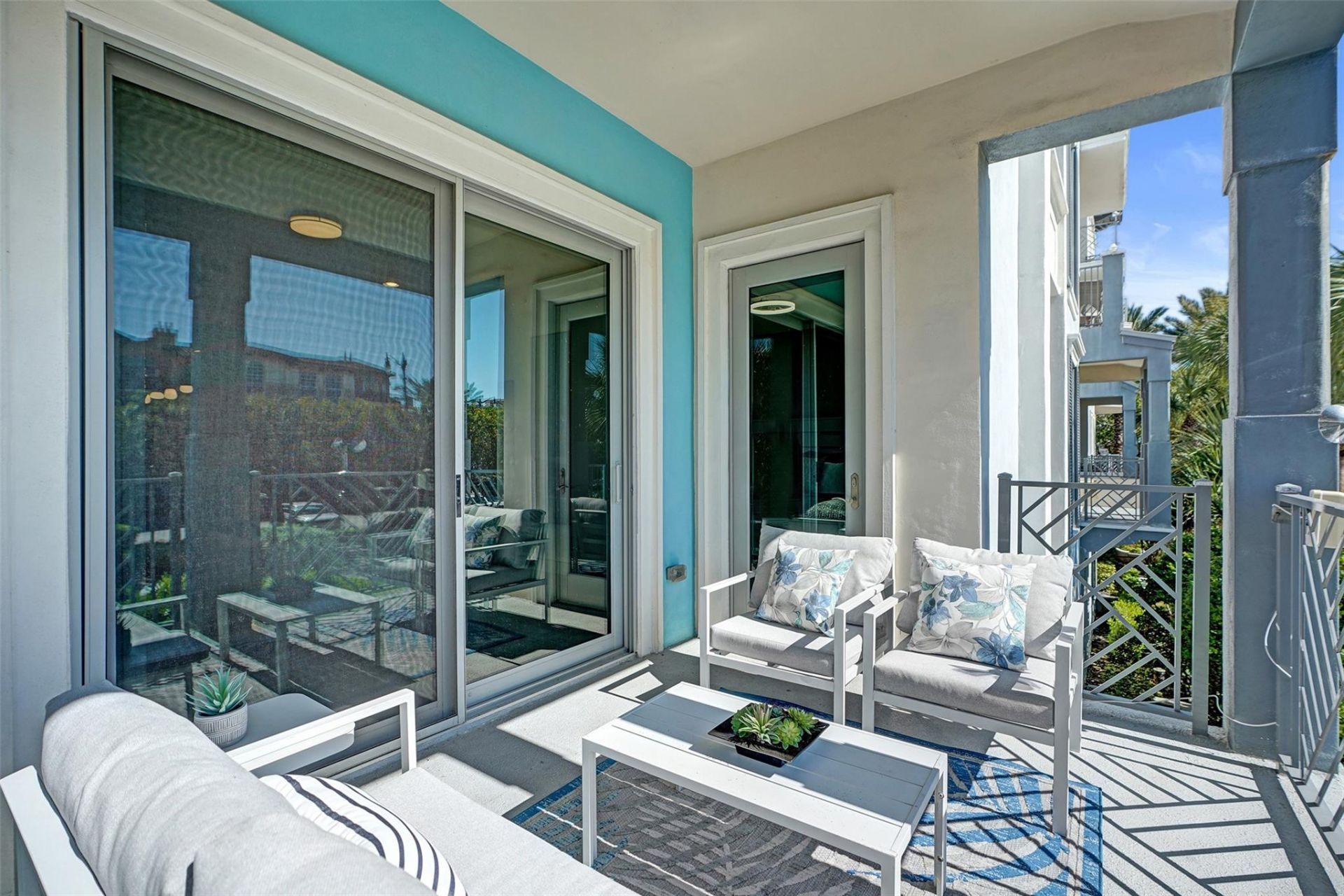 4511 El Mar Drive, Unit 203, Lauderdale by the Sea, FL 33308 Photo