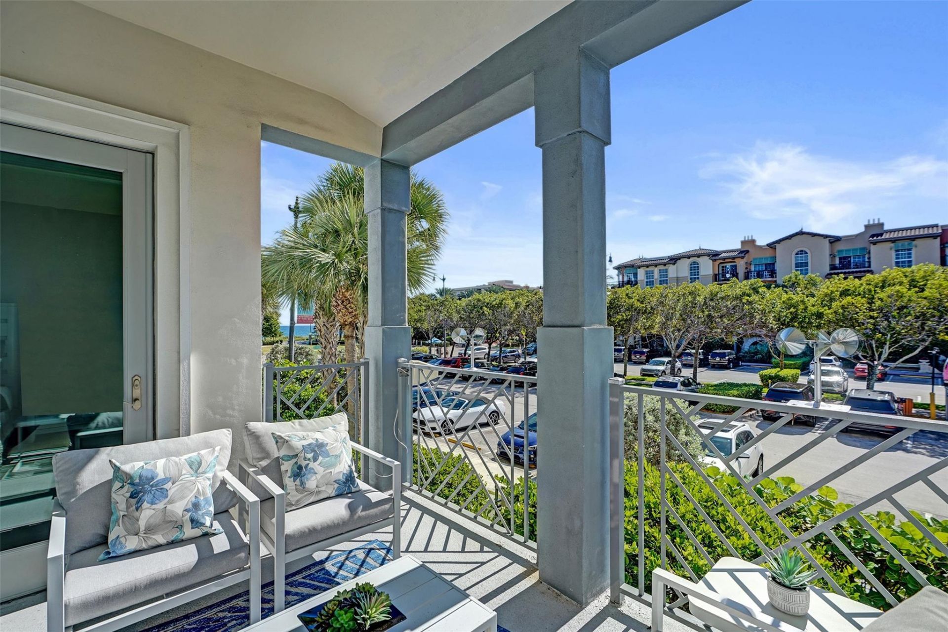 4511 El Mar Drive, Unit 203, Lauderdale by the Sea, FL 33308 Photo