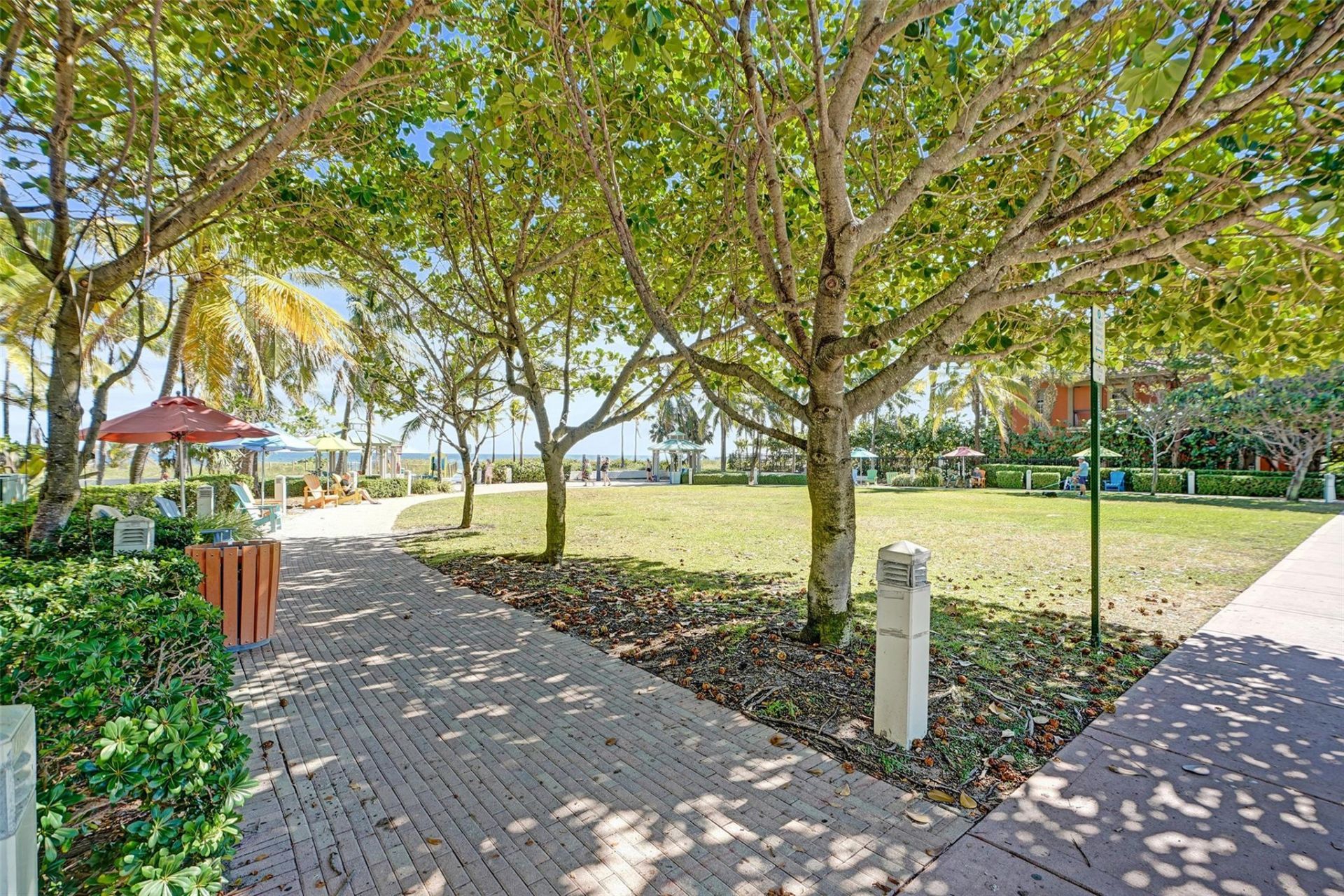 4511 El Mar Drive, Unit 203, Lauderdale by the Sea, FL 33308 Photo